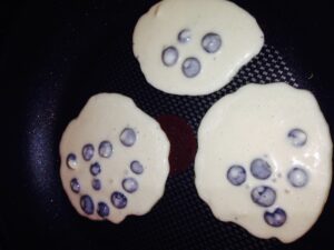 blueberry pancakes 2