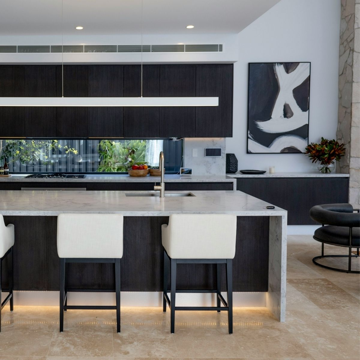 Choosing Kitchen Floor Tiles: A Complete Guide to Materials, Finishes ...